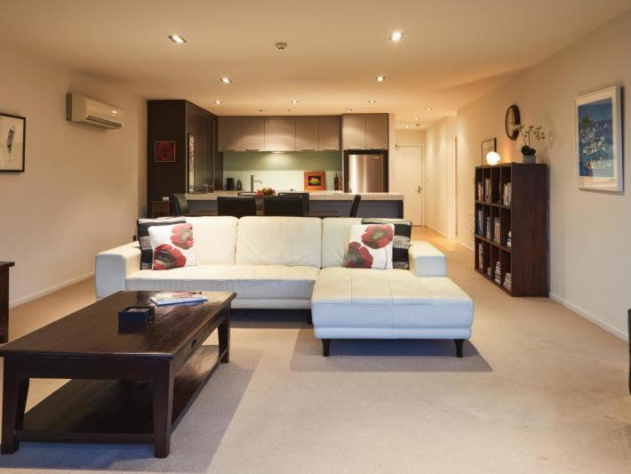 Pohutukawa Apartment Піктон Екстер'єр фото